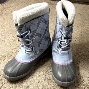 Sorel Women Blue/Gray/Purple Plaid Pattern GUC Snow/Waterproof Boots Size 7